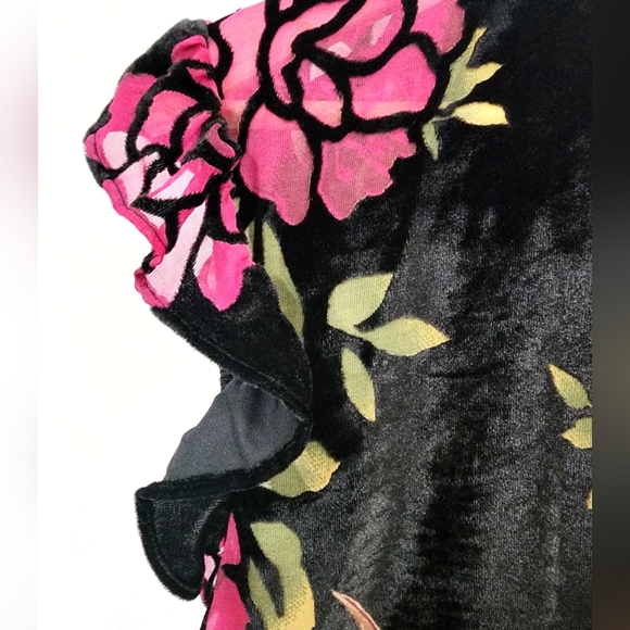 POL Pleated Floral Burnout Baby Doll Cap Sleeve Top Velvet Size Small - Picture 8 of 10